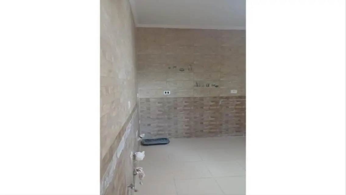 شقه لقطه بحمام سباحه وجاردين بموقع متميز جدااااا