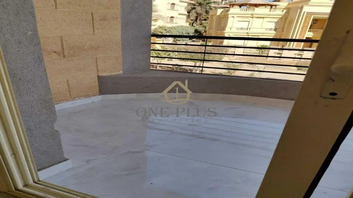 للايجار اول سكن شقة نصف مفروش مودرن بغرب الجولف