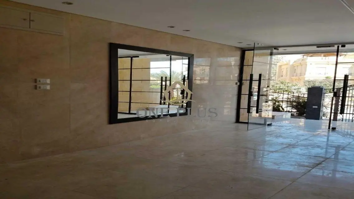 للايجار اول سكن شقة نصف مفروش مودرن بغرب الجولف