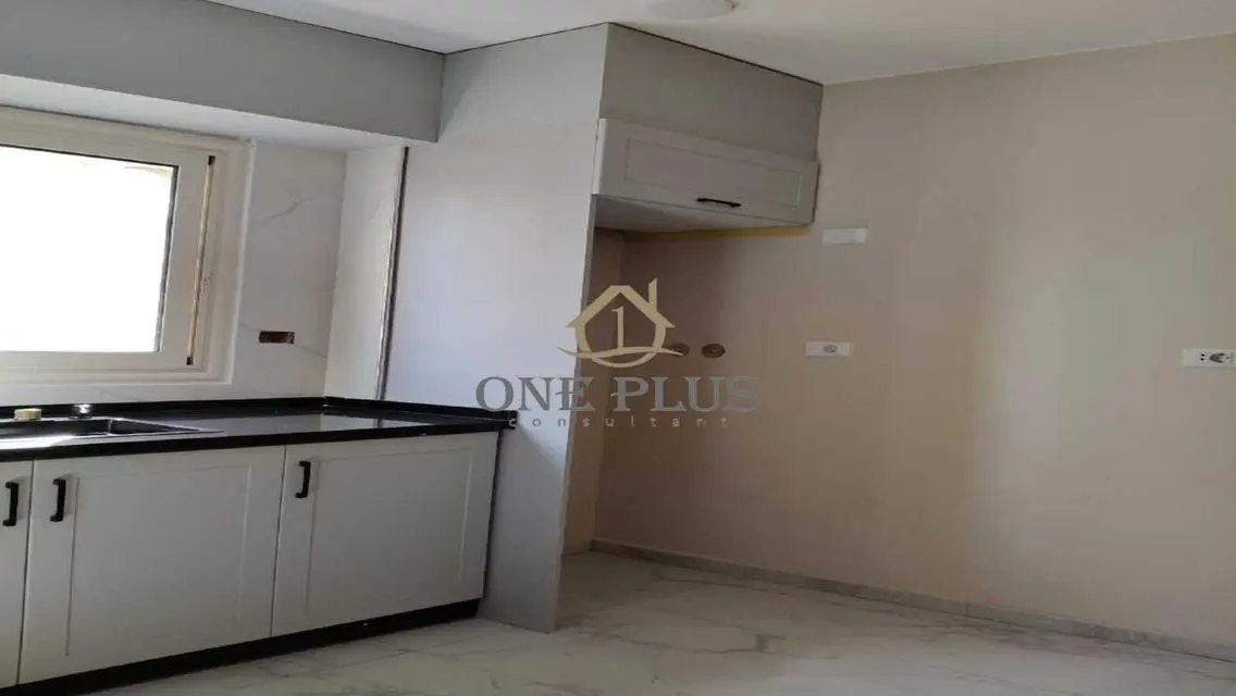 للايجار اول سكن شقة نصف مفروش مودرن بغرب الجولف