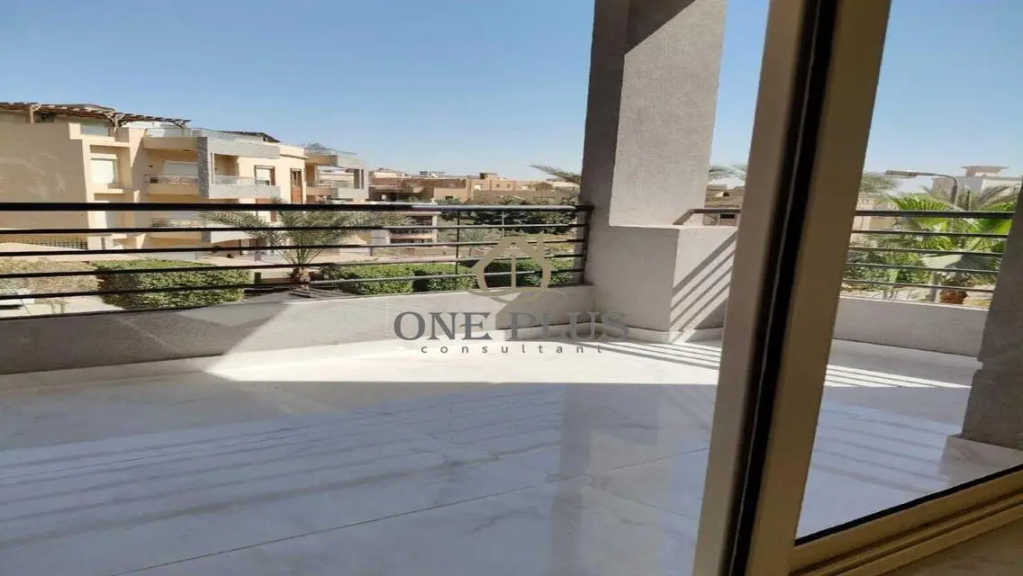 للايجار اول سكن شقة نصف مفروش مودرن بغرب الجولف