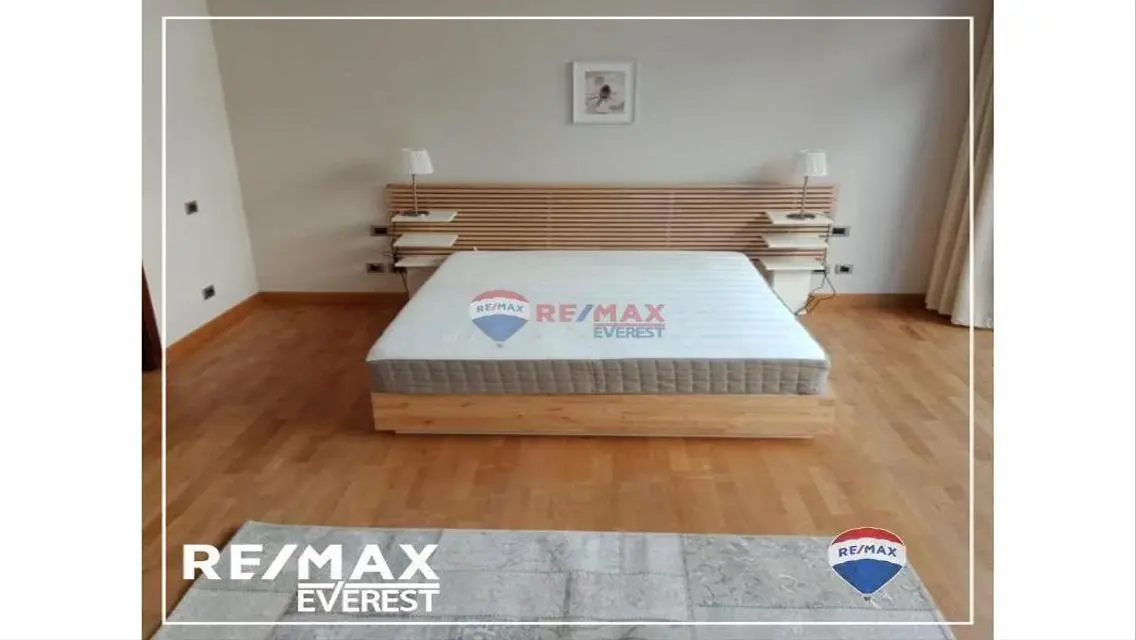 Furnished Ground Apartment at Forty West Sodic