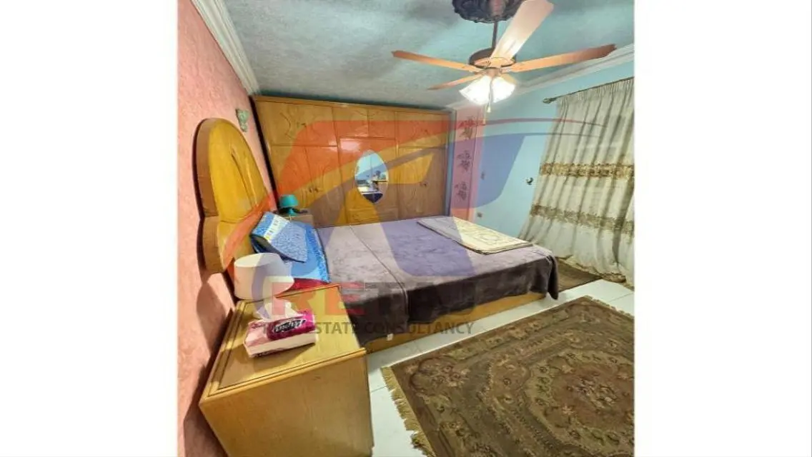 شقة مميزة بمساحة واسعة للبيع