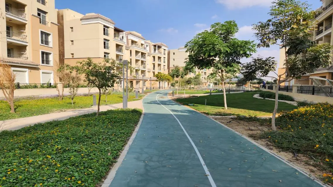Ground apartment, 310m garden, great price 