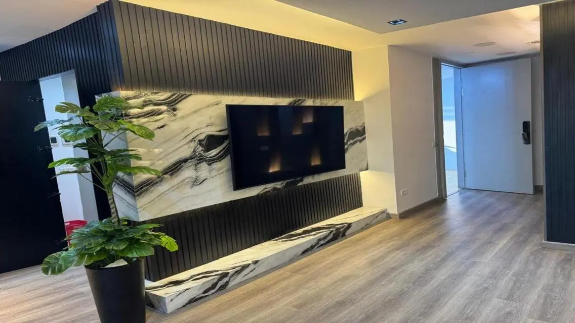 Furnished Office for rent on South 90th Street