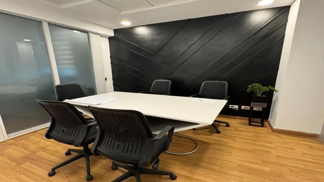 Furnished Office for rent on South 90th Street