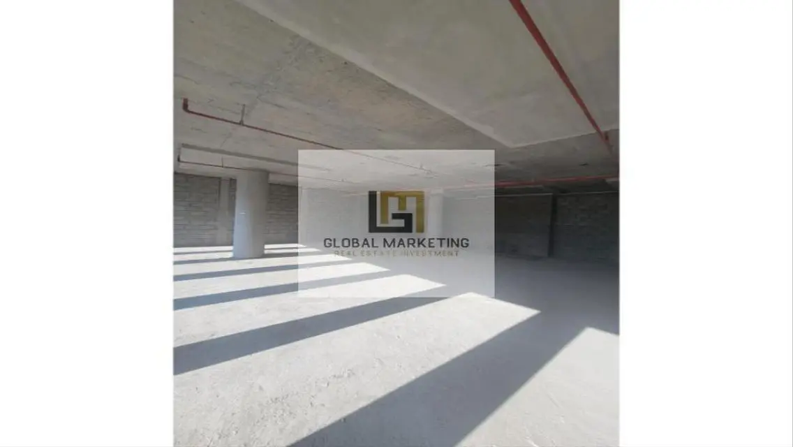 Fully Equipped Office for Rent - 240 sqm in Prime Location