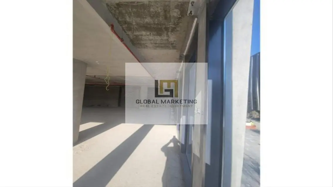 Fully Equipped Office for Rent - 240 sqm in Prime Location