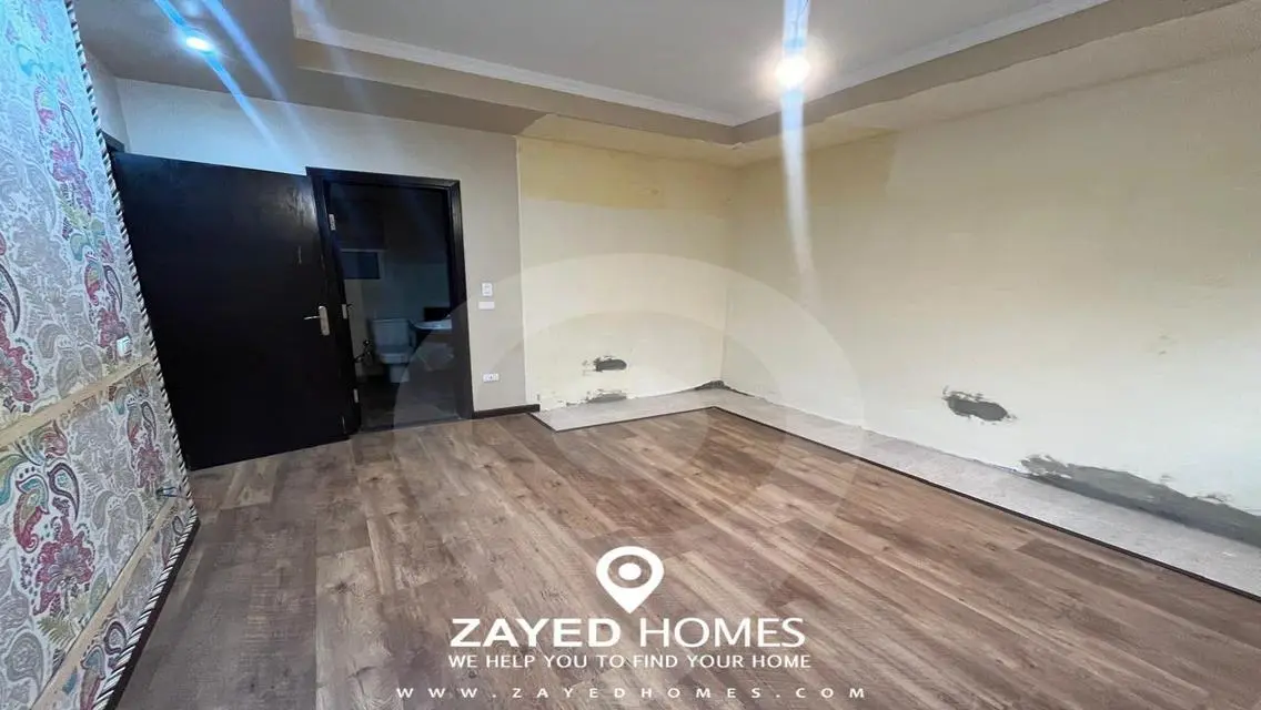 Duplex for sale in Beverly Hills - Sodic