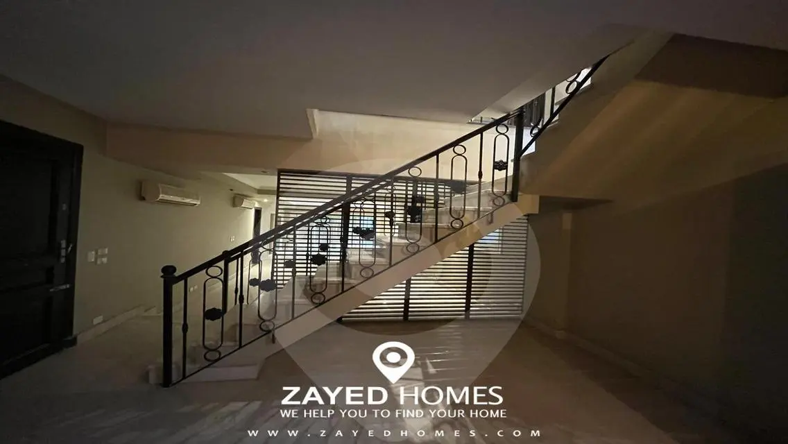 Duplex for sale in Beverly Hills - Sodic