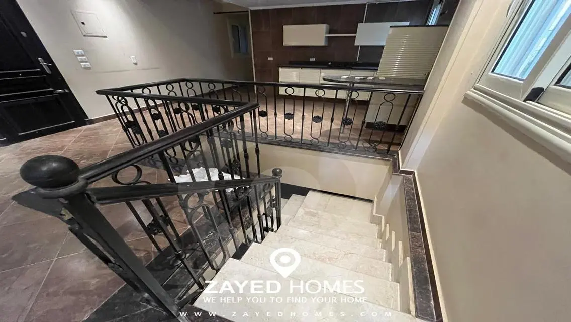 Duplex for sale in Beverly Hills - Sodic