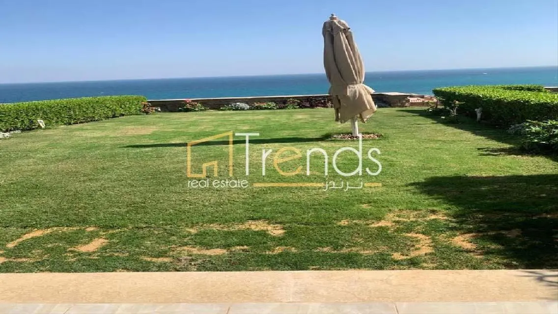 شاليه متشطب بالكامل للبيع فى تلال العين السخنه