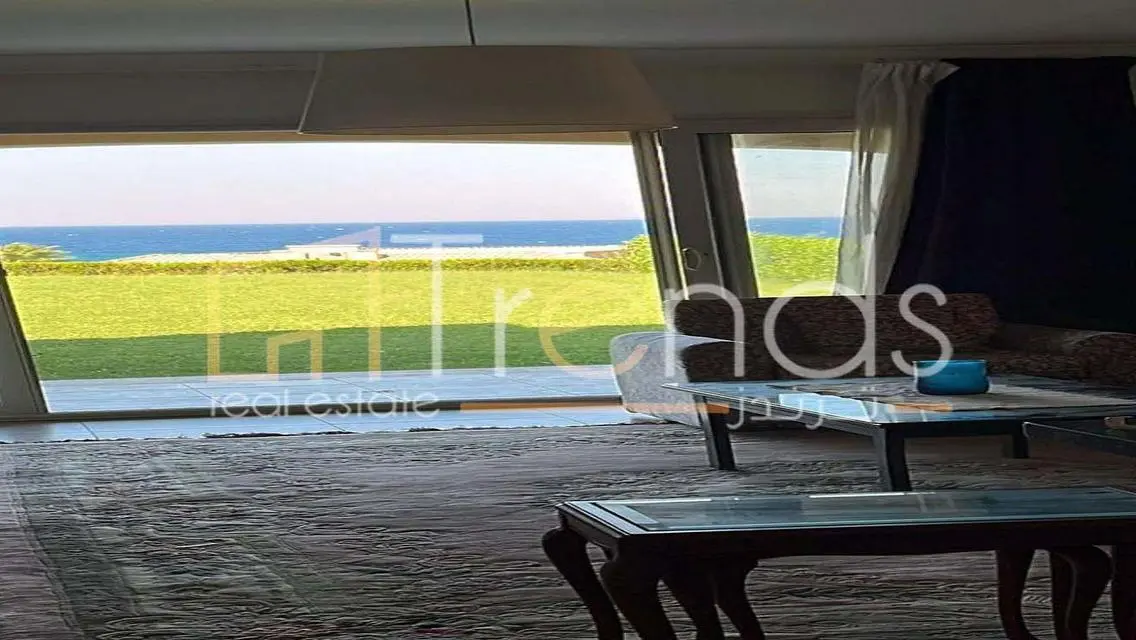 توين فيلا متشطبه بالكامل يطل علي البحر تلال السخنه