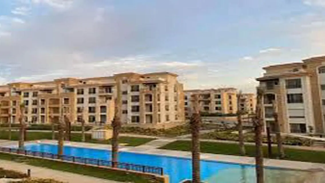 شقه للبيع في كمبوند ستون 140م سعر مميز