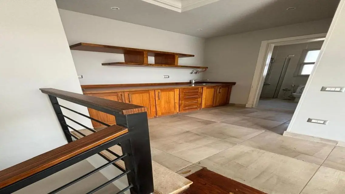 Penthouse for sale in Palm Hills Village Gate 203m