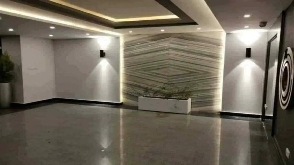 شقه للبيع في كمبوند صن كابيتال بجوار هايبر وان