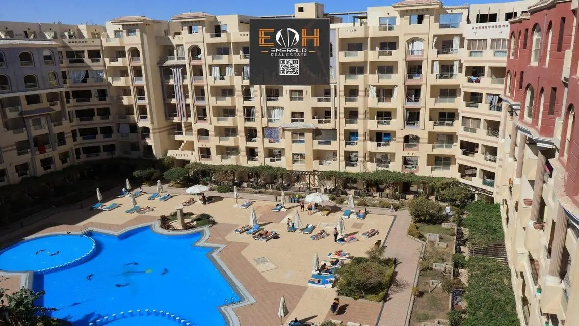 Luxurious Apartment in Florenza Khamsin