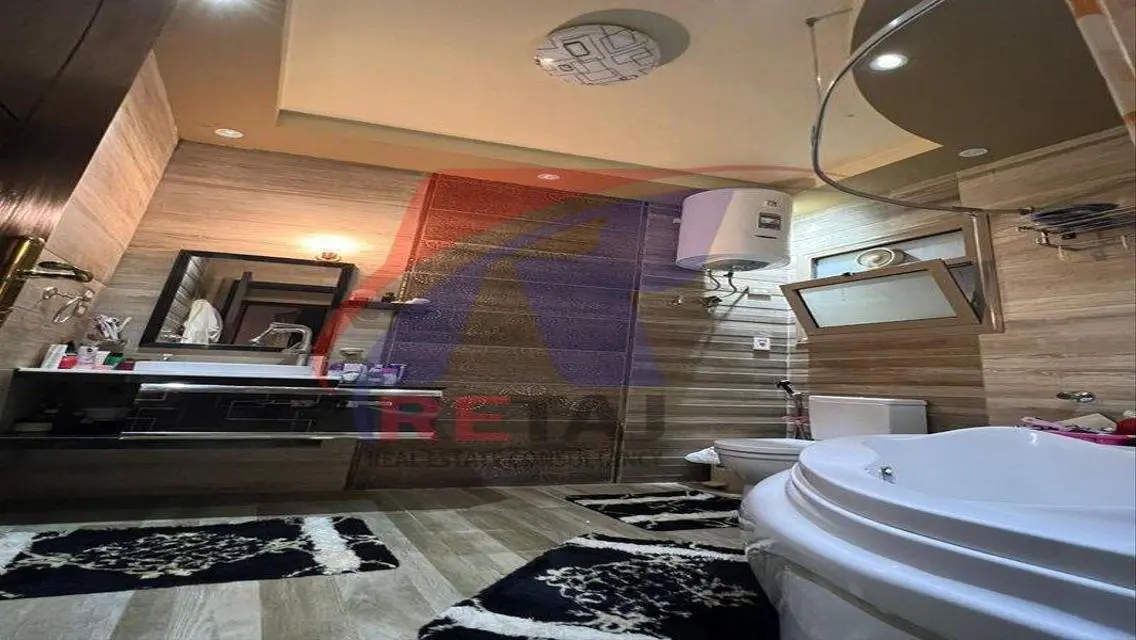 شقة بيع 200م الياسمين 2 فيلات التجمع الاول