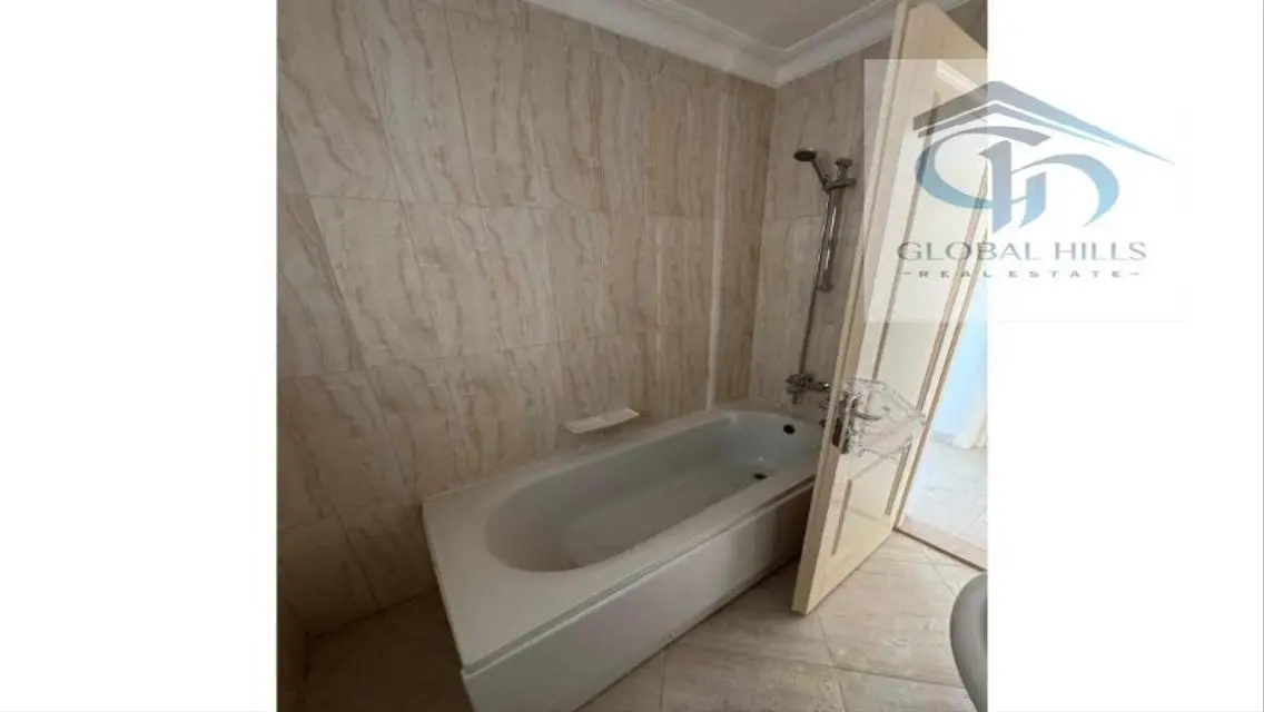 Apartment prime location for sale in madinaty