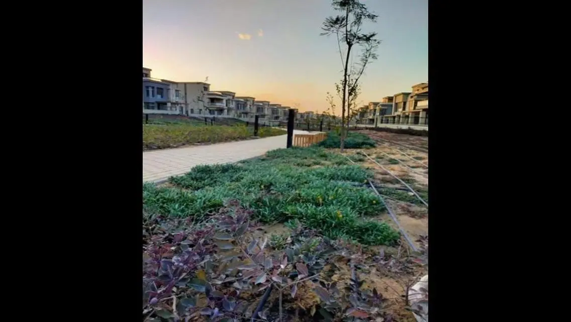 twin house sale with lowest price and good view