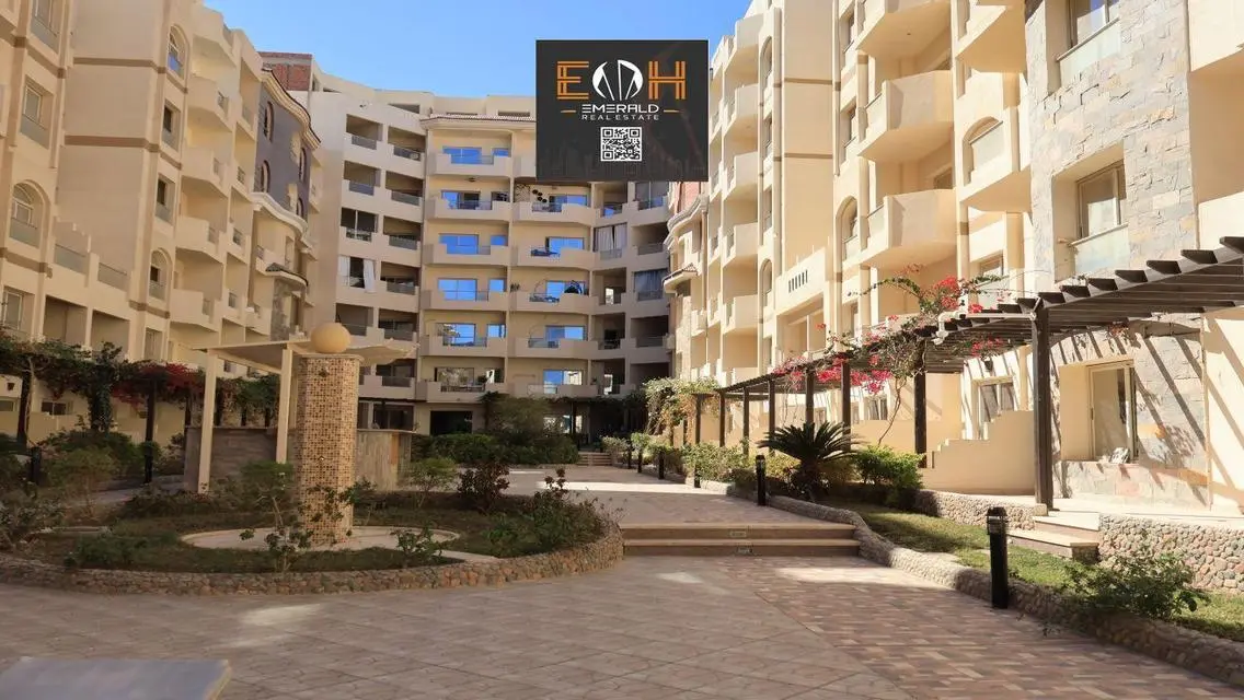 Luxury Apartment in Florenza Khamsin