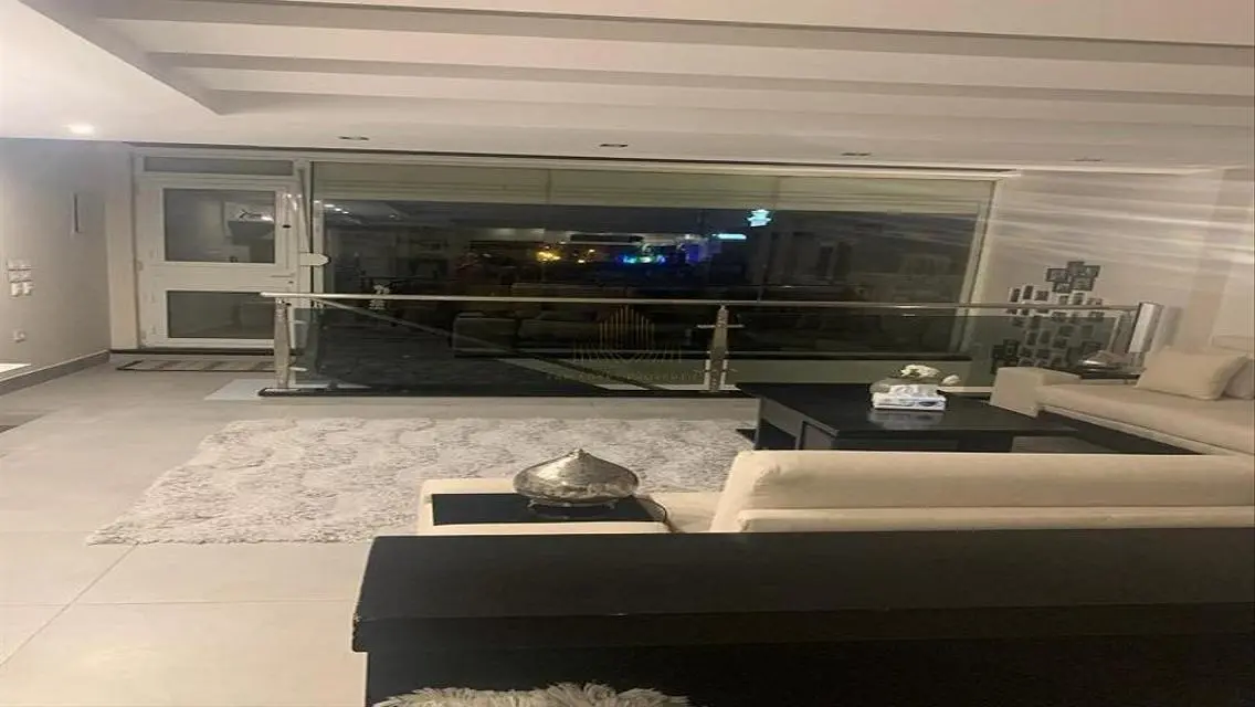 Luxurious Duplex Apartment with 3 Bedrooms