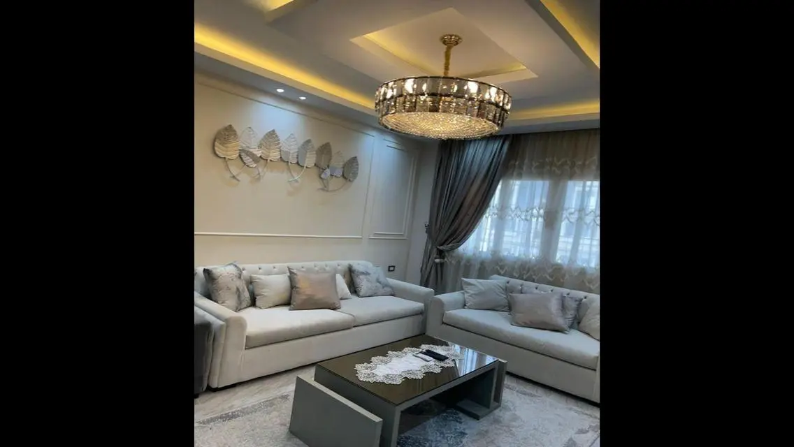 شقه للايجار تشطيب سوبر لوكس مفروشه..