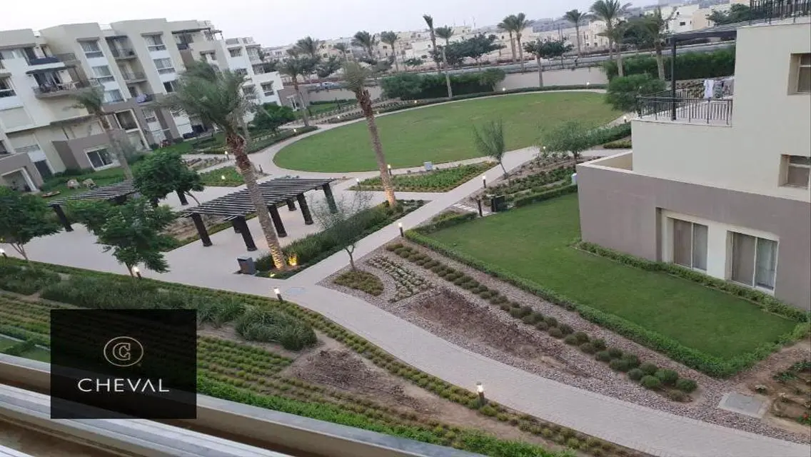 دوبليكس للبيع متشطب بالتكييفات في اب تاون كايرو