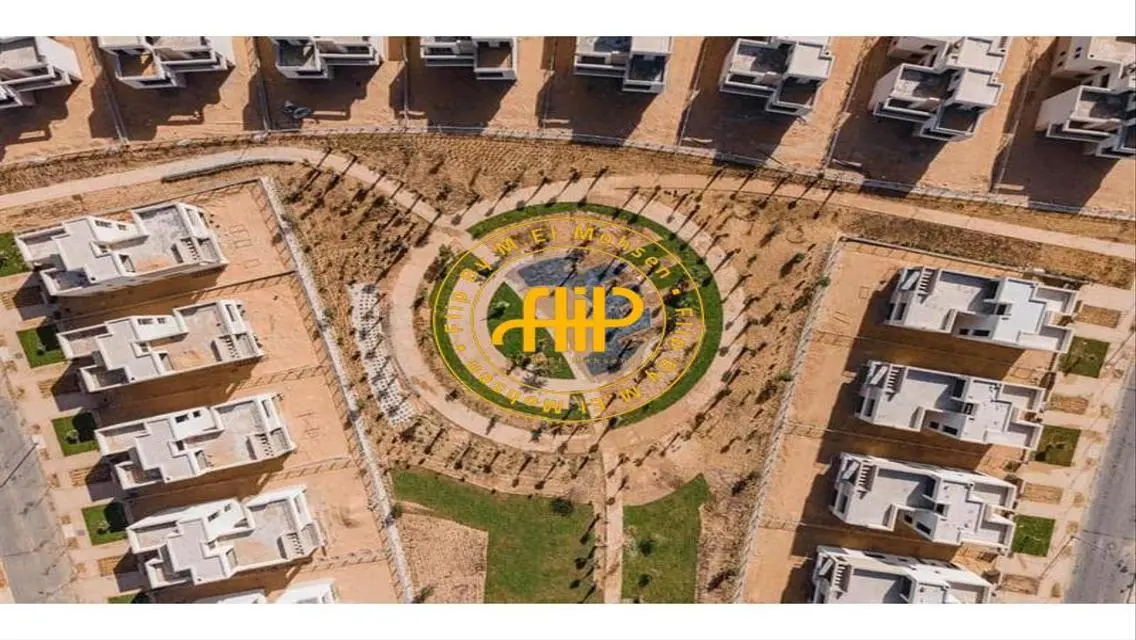 Townhouse Middle For Sale In The Crown 278M