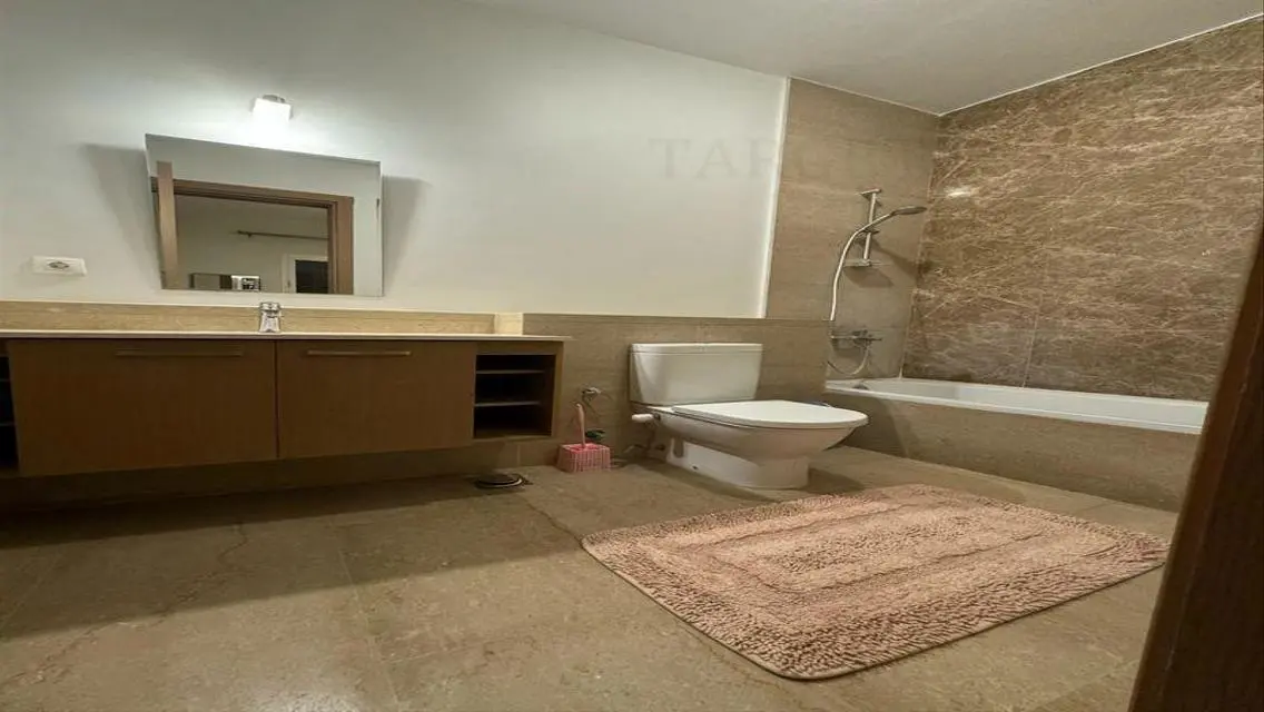 Ultra modern furnished apartment in Boulevard
