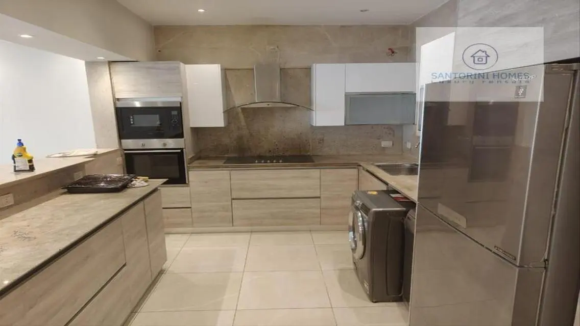 Luxury Villa for Rent in Santorini