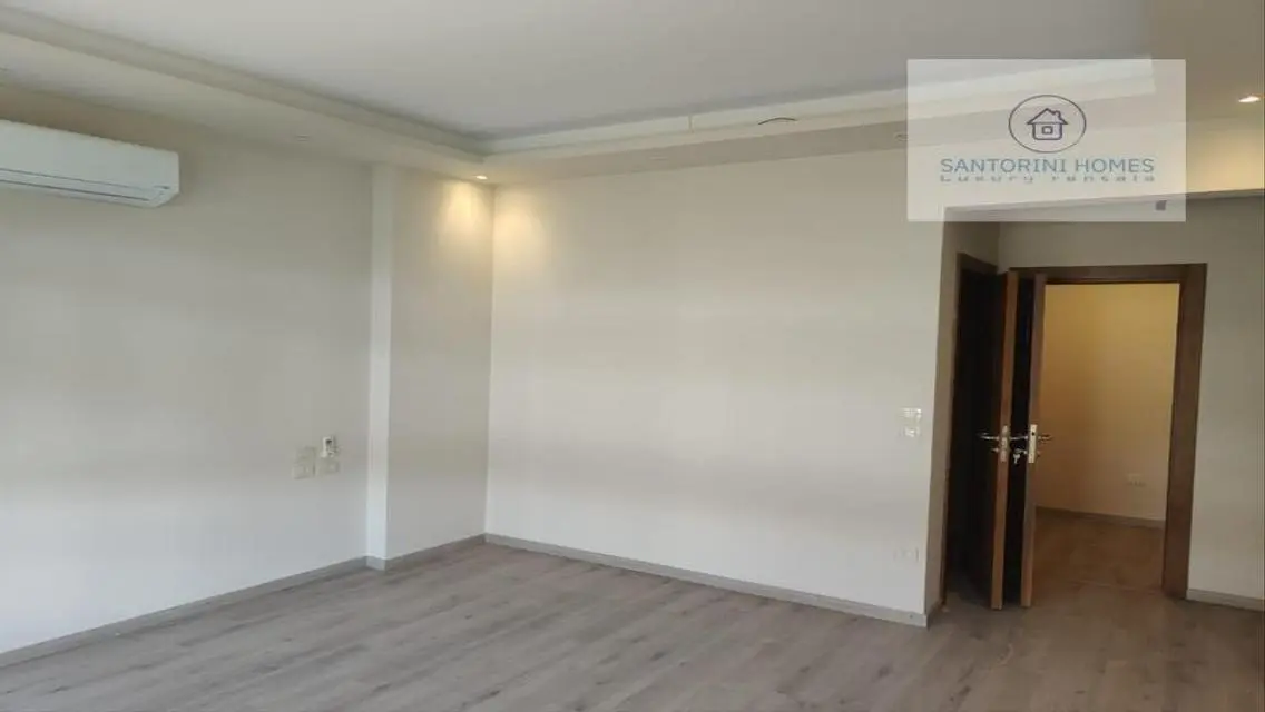 Luxury Villa for Rent in Santorini