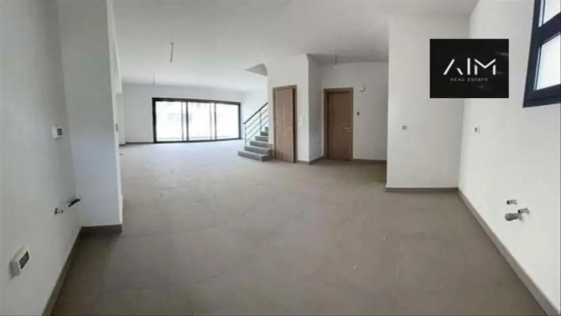 فيلا دوبلكس فوري 276م متشطبه بالتكيفات