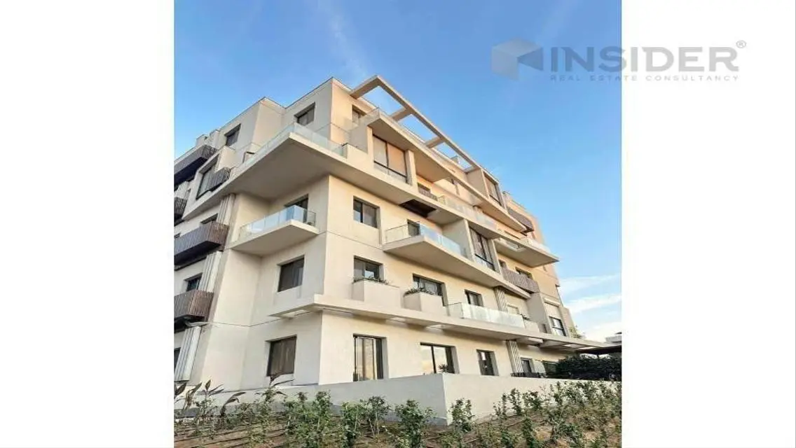 Town For Sale 234m Fully Finished in Sodic East