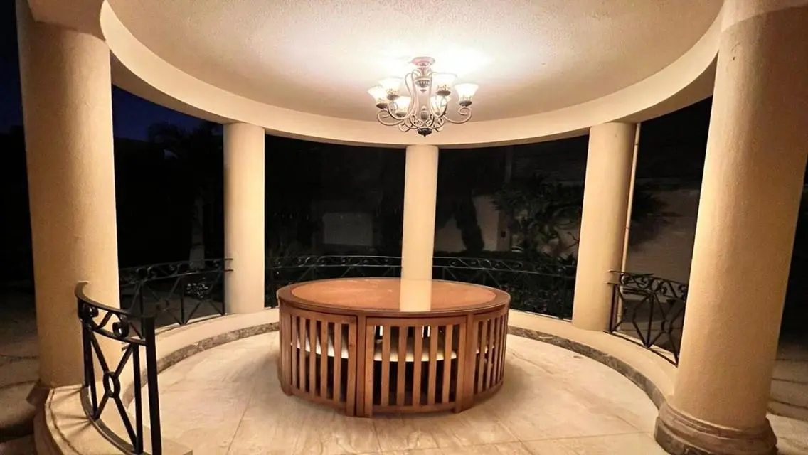 Elegant Fully Finished Villa with Roof Royal City