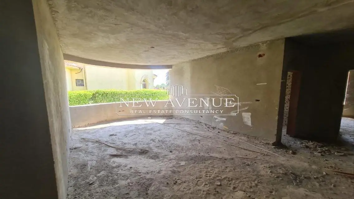 فيلا موقع متميز فيو مفتوح علي مساحات خضراء