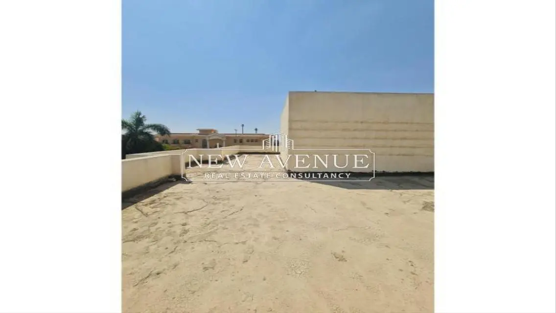 فيلا موقع متميز فيو مفتوح علي مساحات خضراء