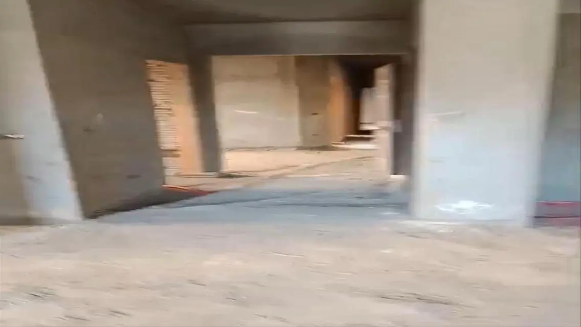 شقة نصف تشطيب في ريفييرا - القاهرة الجديدة