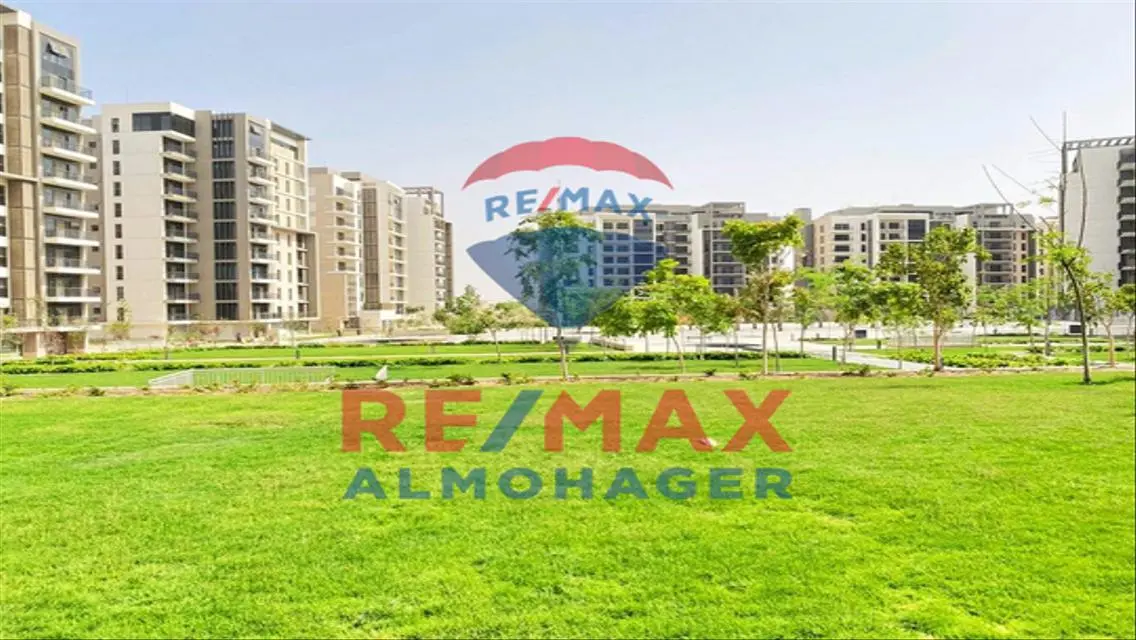 Resale Prime Location Apartment in zed west