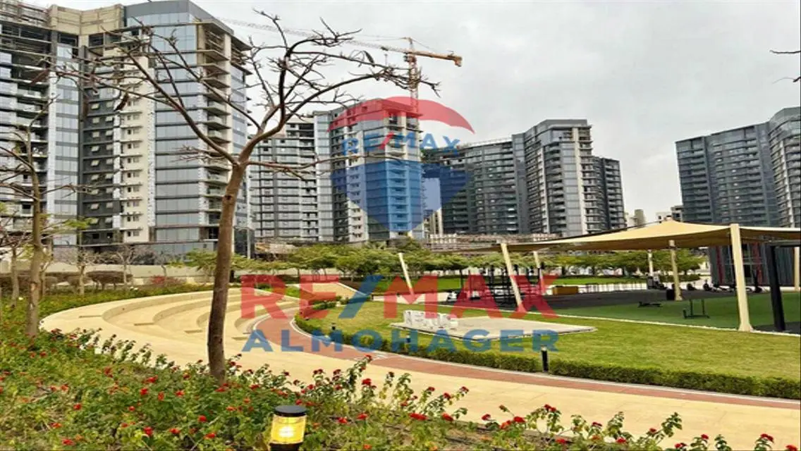 Resale Prime Location Apartment in zed west