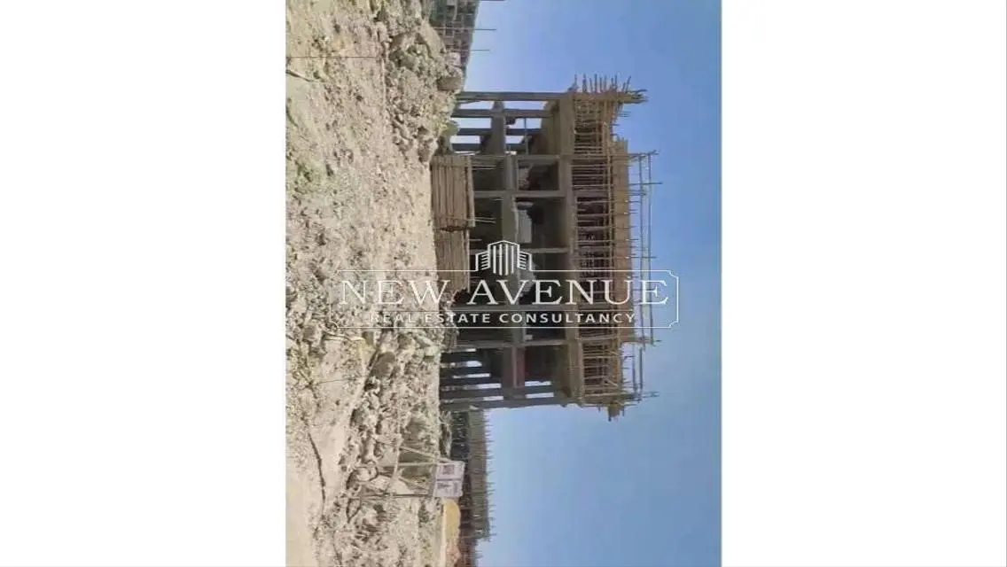 townhouse overlooking water features with installments