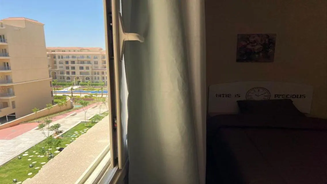 شقه اول سكن مفروشه بالكامل الترا مودرن