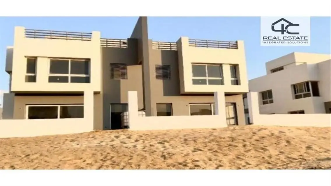 Twin House 255m prime location resale in Hyde Park