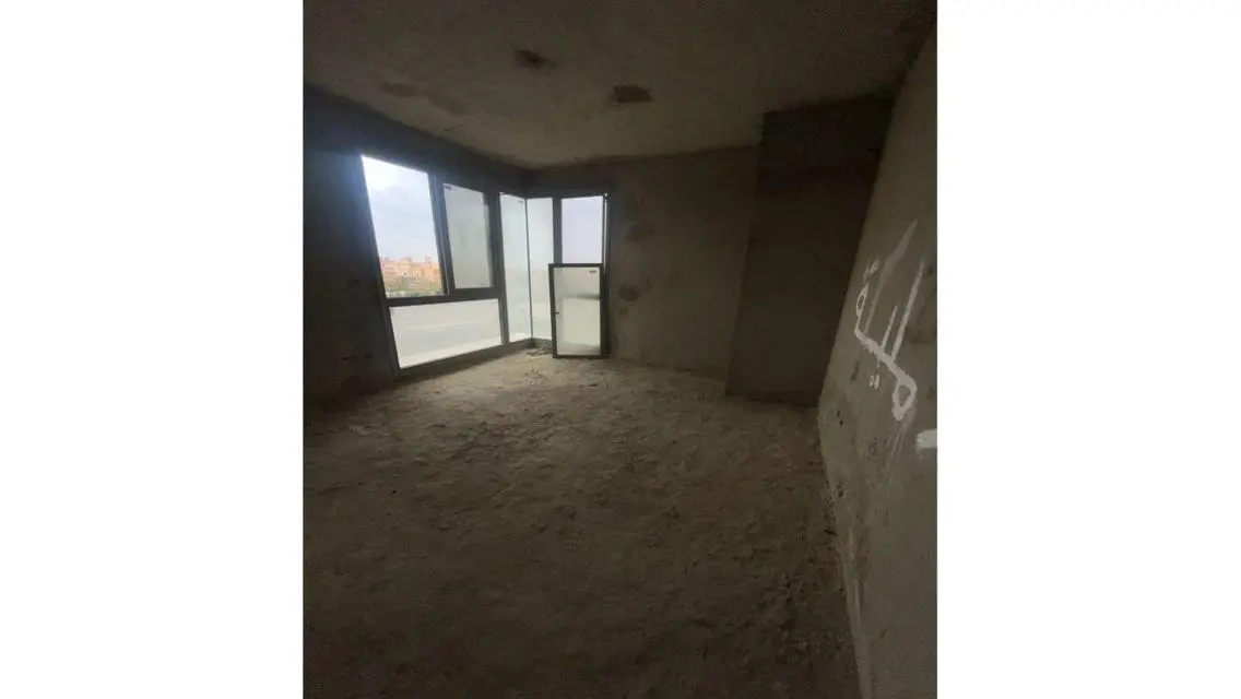 Apartment for Sale in Eastown With Good Price