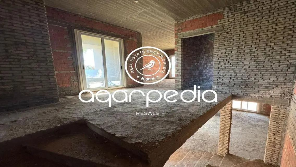 Ground Corner Duplex- Park View - Direct on lagoon