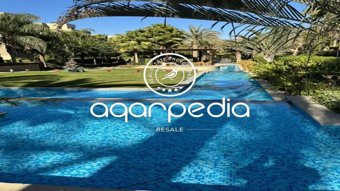 Ground Corner Duplex- Park View - Direct on lagoon