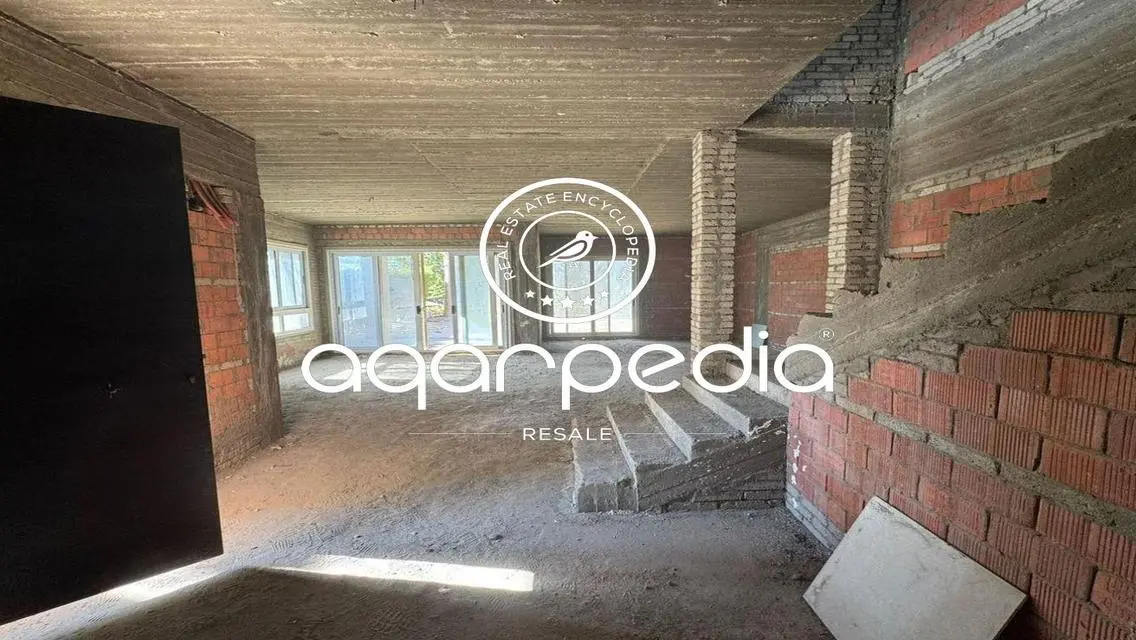Ground Corner Duplex- Park View - Direct on lagoon