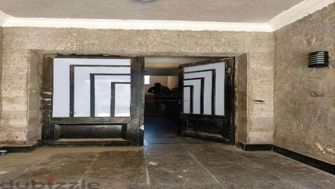 For Rent in sakn masr in very prime location
