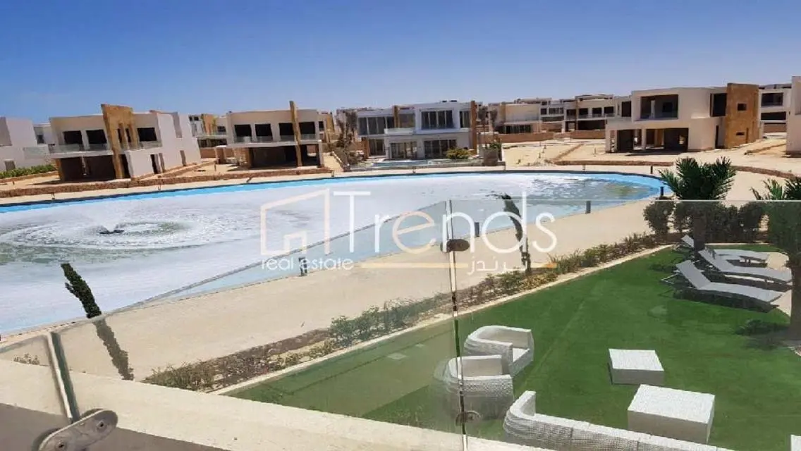 Fully Furnished with kitchen and A/Cs 1st Row Lake
