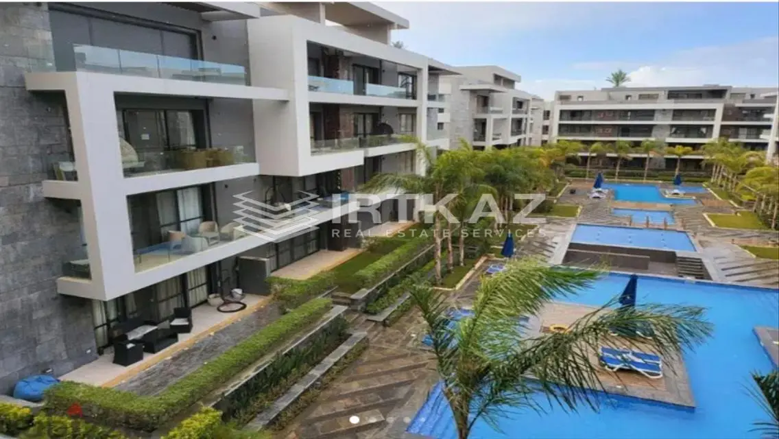 Luxury Apartment with Spacious Layout and Private Garden